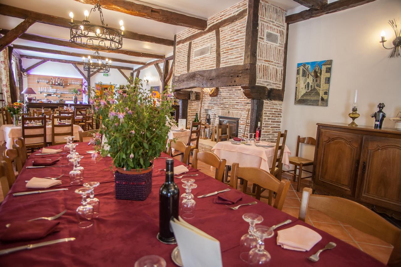 Logis Hotels - Auberge De L'Ile - Hotel 3 Etoiles Et Restaurant Creysse  외부 사진
