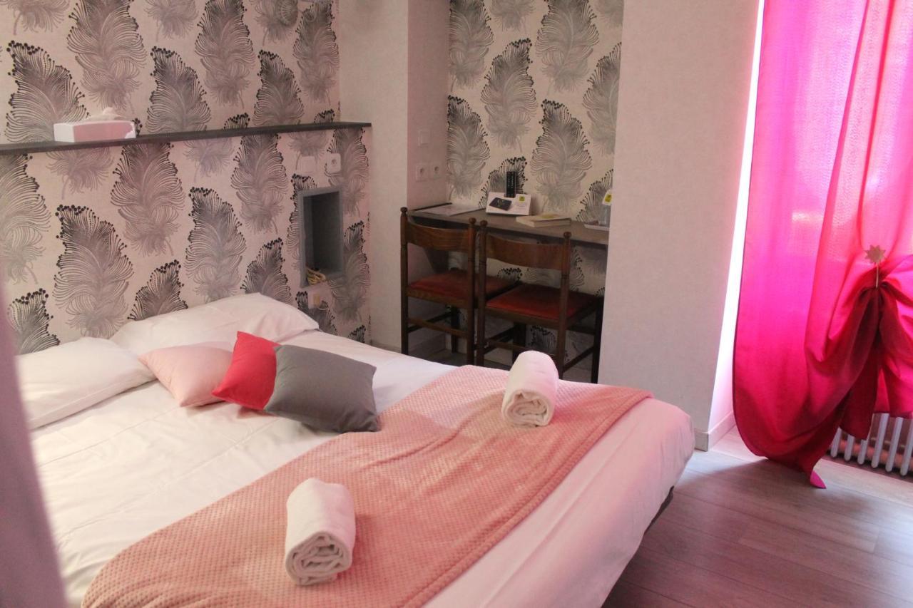 Logis Hotels - Auberge De L'Ile - Hotel 3 Etoiles Et Restaurant Creysse  외부 사진