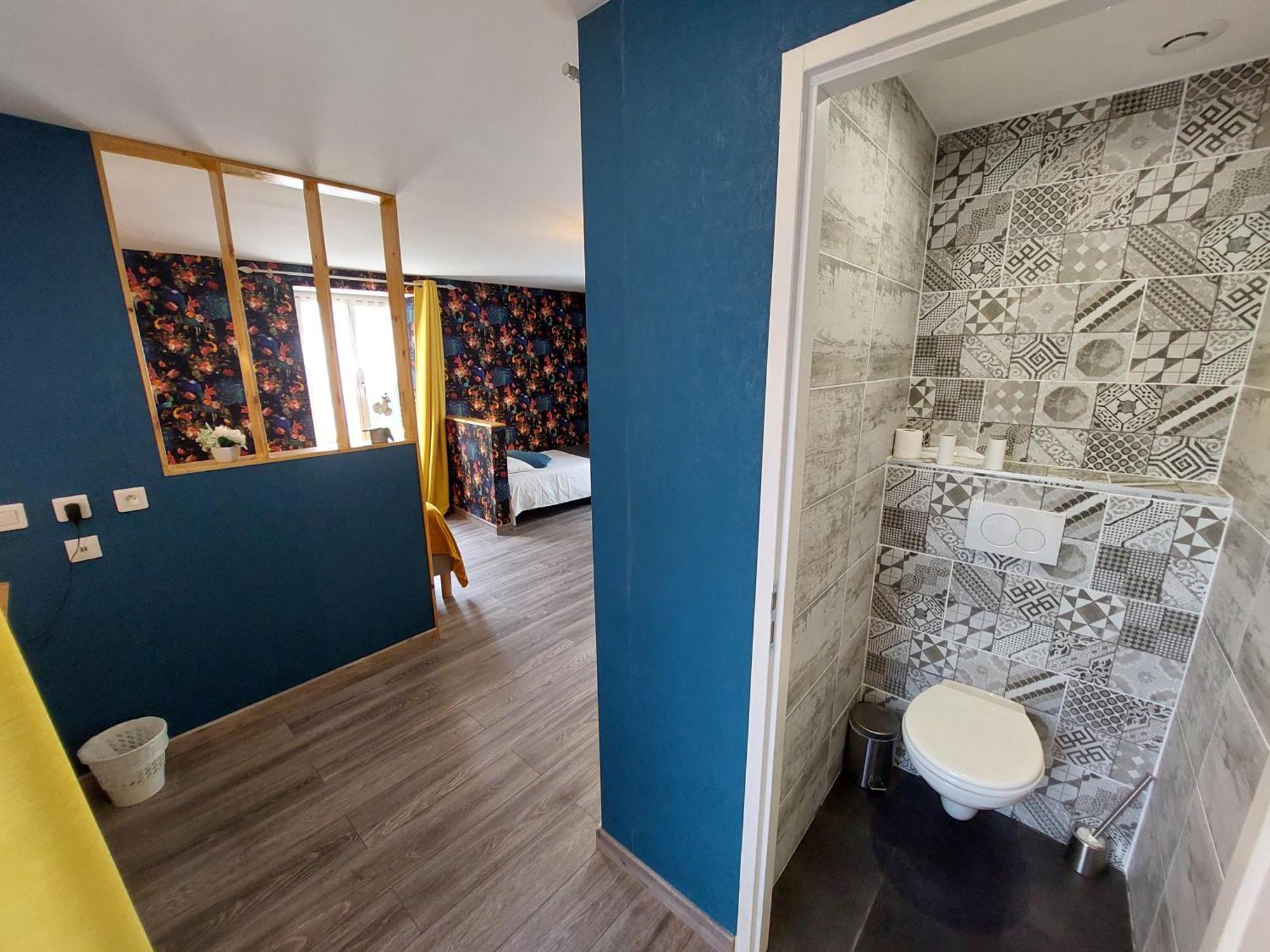 Logis Hotels - Auberge De L'Ile - Hotel 3 Etoiles Et Restaurant Creysse  외부 사진
