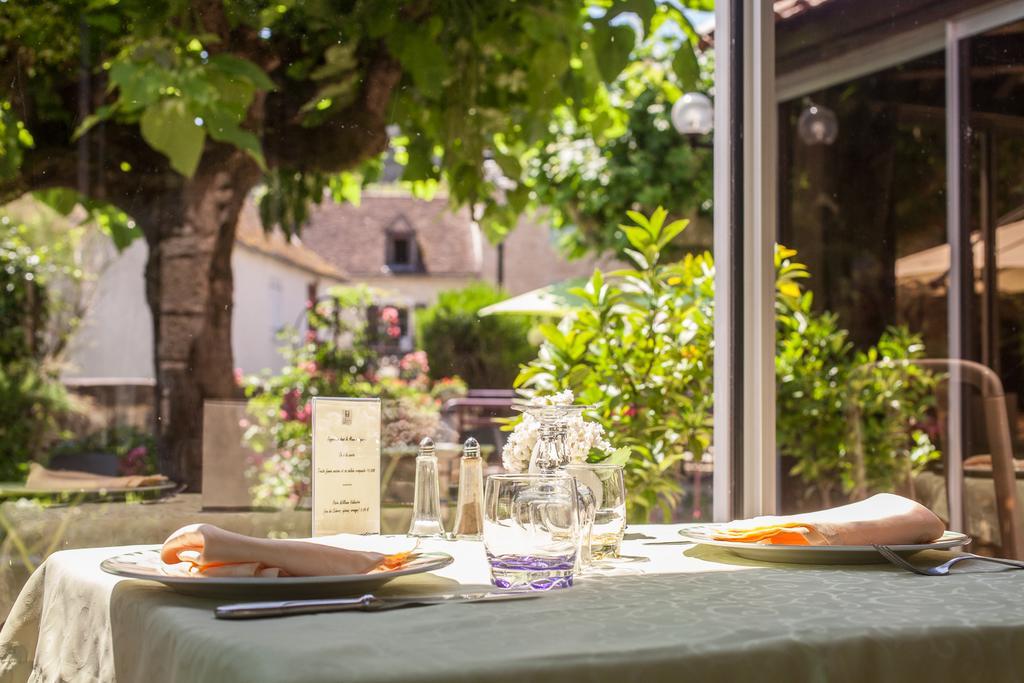 Logis Hotels - Auberge De L'Ile - Hotel 3 Etoiles Et Restaurant Creysse  외부 사진