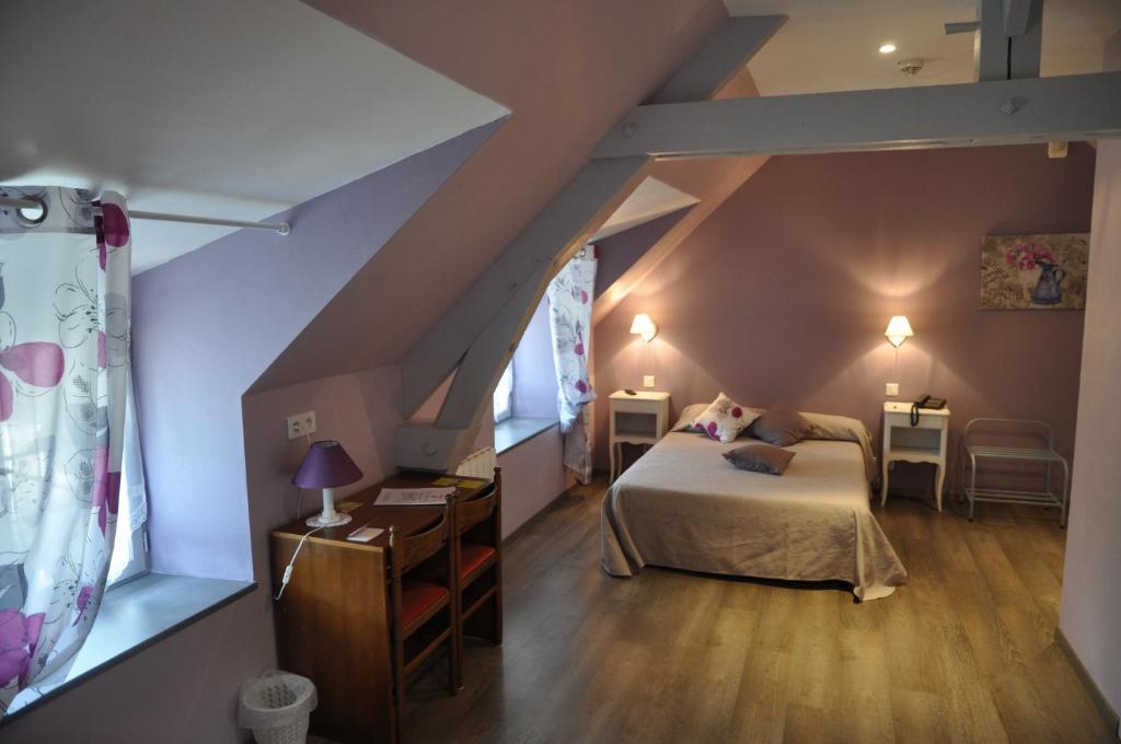 Logis Hotels - Auberge De L'Ile - Hotel 3 Etoiles Et Restaurant Creysse  외부 사진