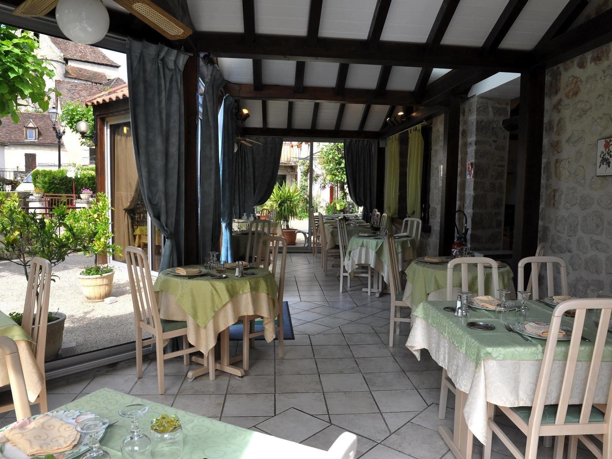 Logis Hotels - Auberge De L'Ile - Hotel 3 Etoiles Et Restaurant Creysse  외부 사진